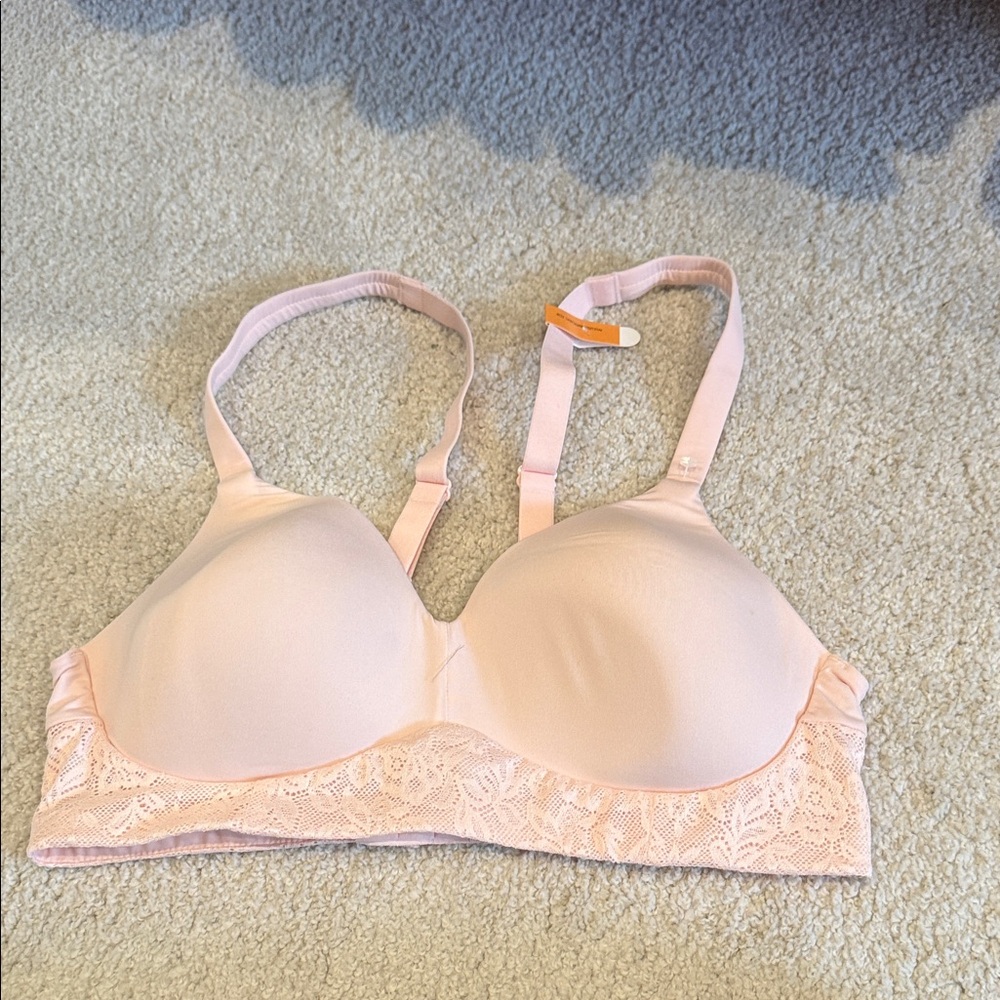 Playtex Soft Pink Lace Bra(Never Worn)(Ships from OR)